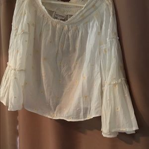 Shyanne off the shoulder summer top.